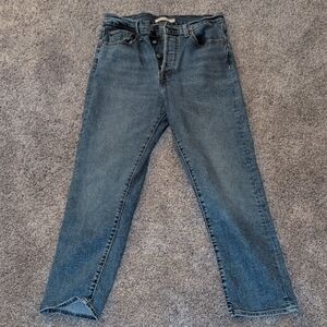 Levi's Women's Straight-Leg Jeans in Medium Blue Denim 30x28